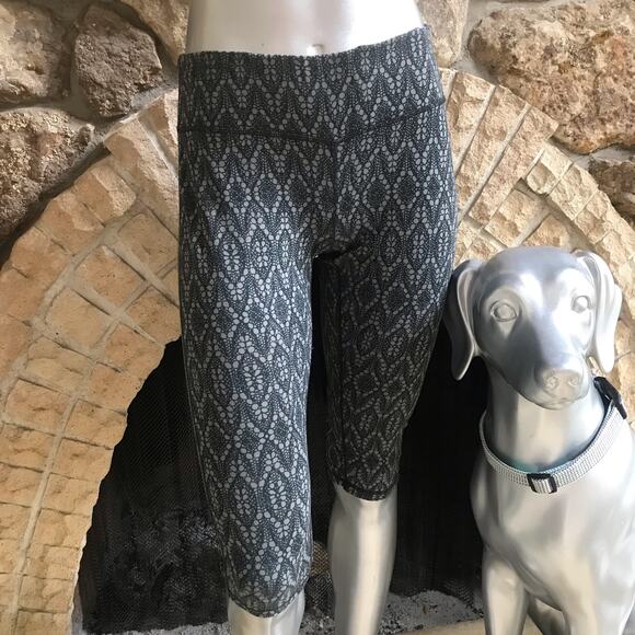 Prana Paisley Green Cropped Yoga Leggings Women’s Size Medium - Picture 2 of 7